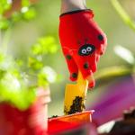 Rostaing - Gants de jardinage enfant rouge - Anabel la coccinelle - 3-4 ans - MEDIA_EN_SITUATION_1